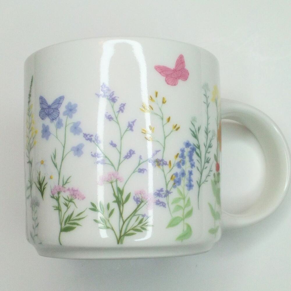 Dolly Parton Wildflowers Don't Care Where They Grow 16oz Ceramic Mug